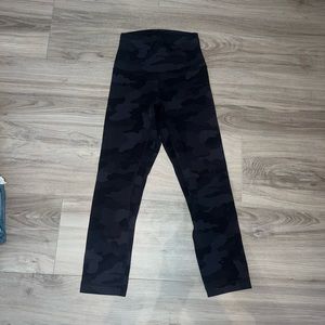 Lululemon cropped leggings